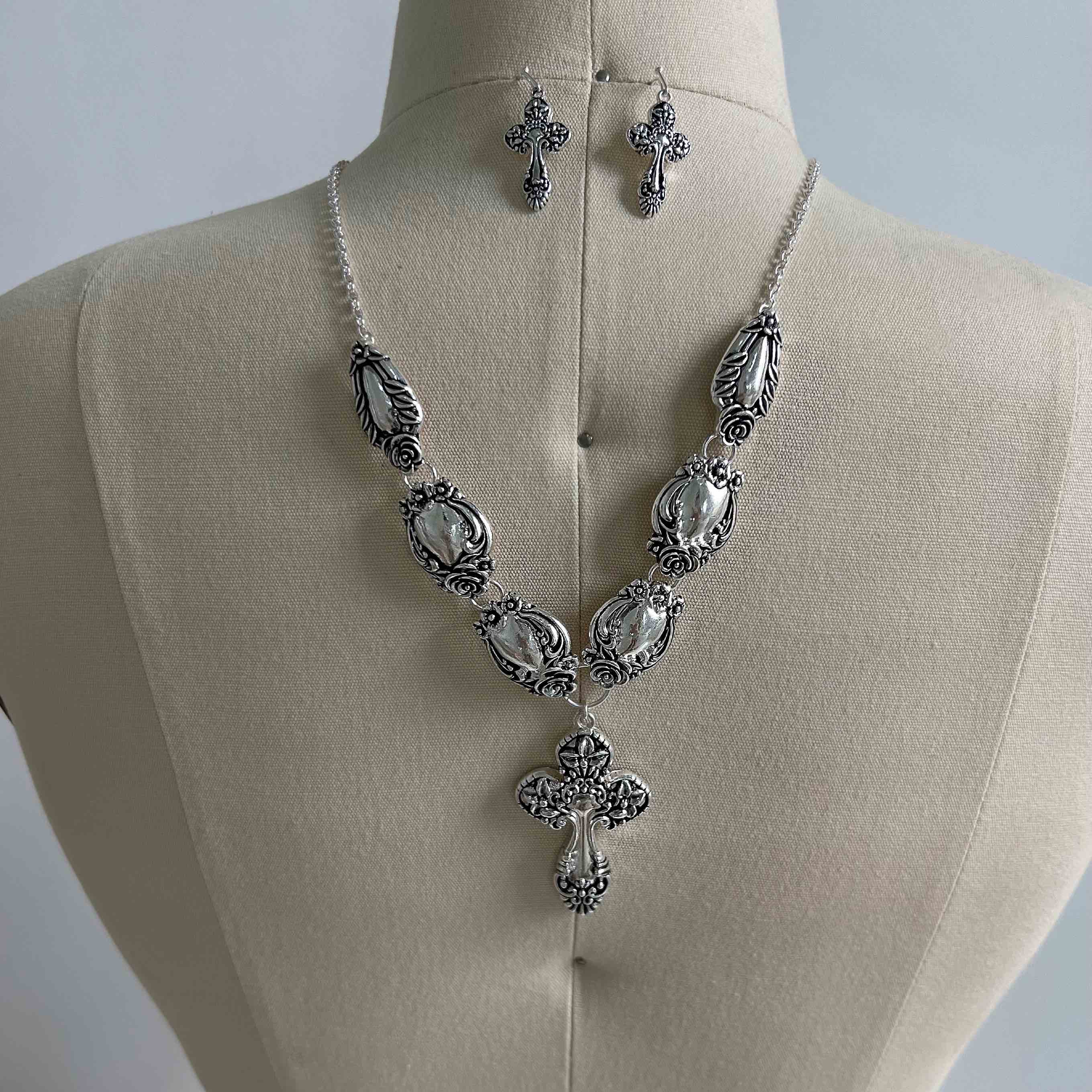 Chrome Cross Necklace Set - Image 2