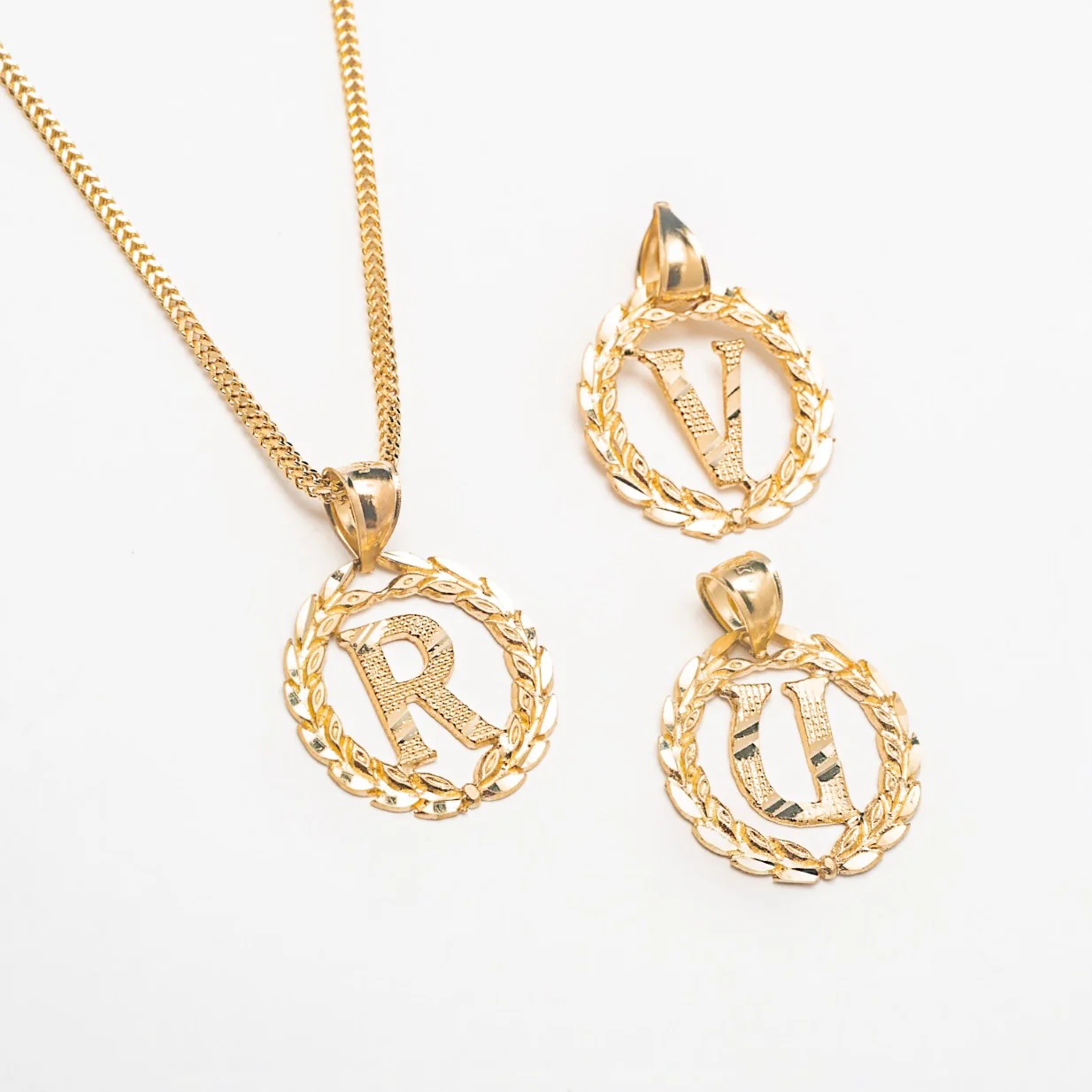 Circular 10K Solid Gold Initial Necklace