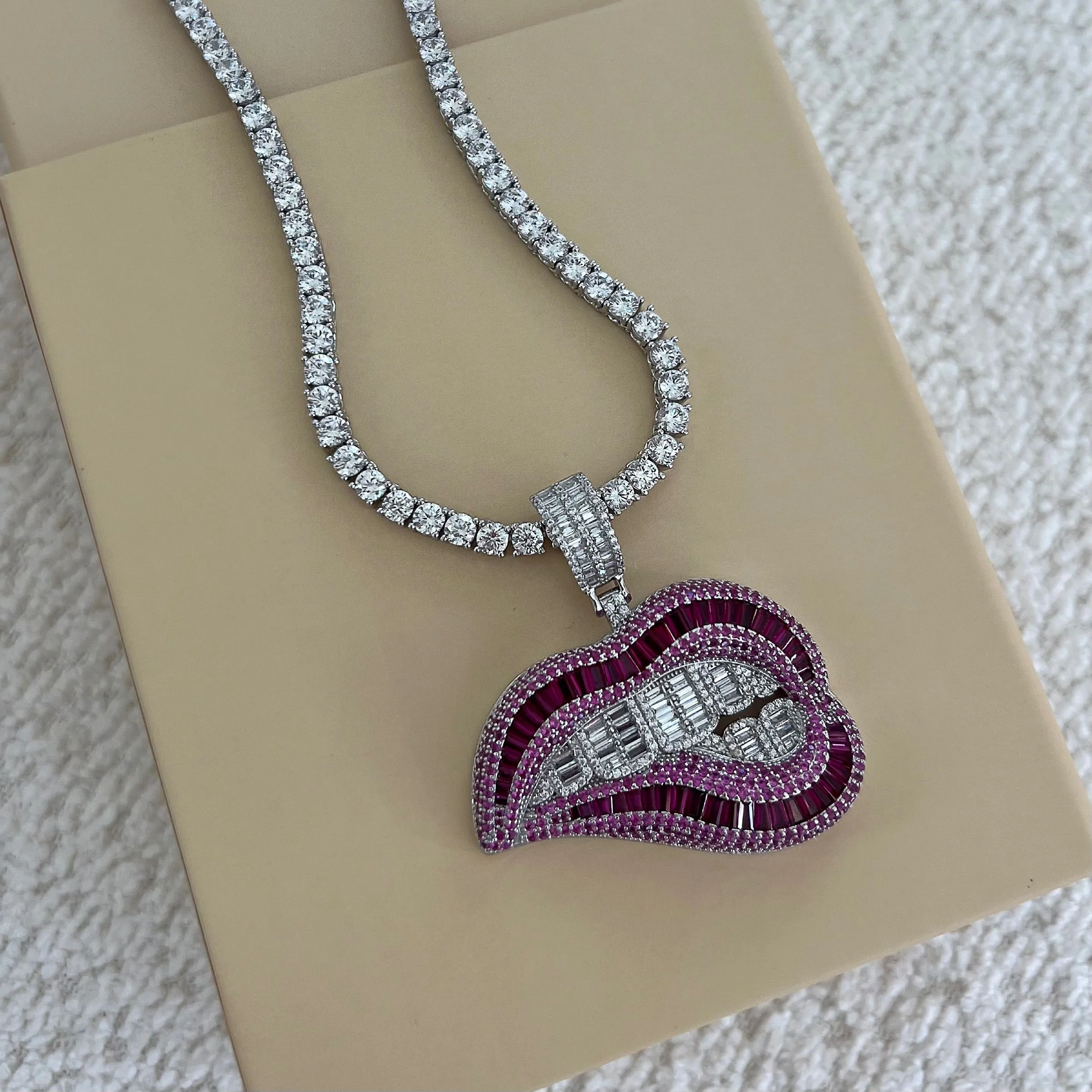 Ice Out Lips Necklace - Image 2