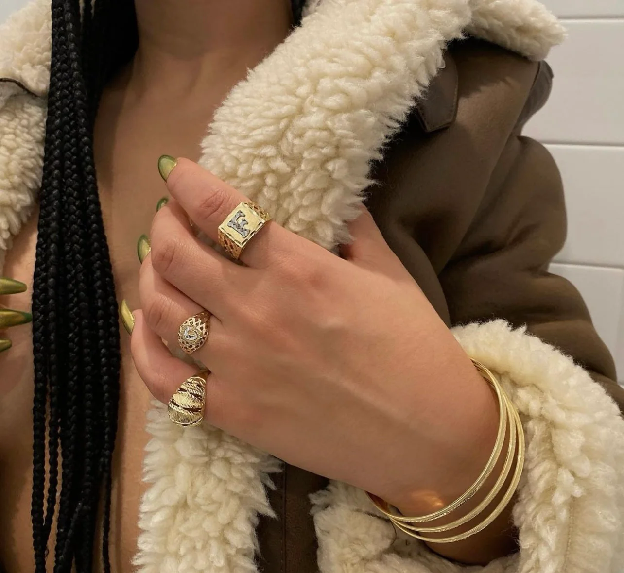 New Essential 10K Solid Gold Initial Ring - Image 2