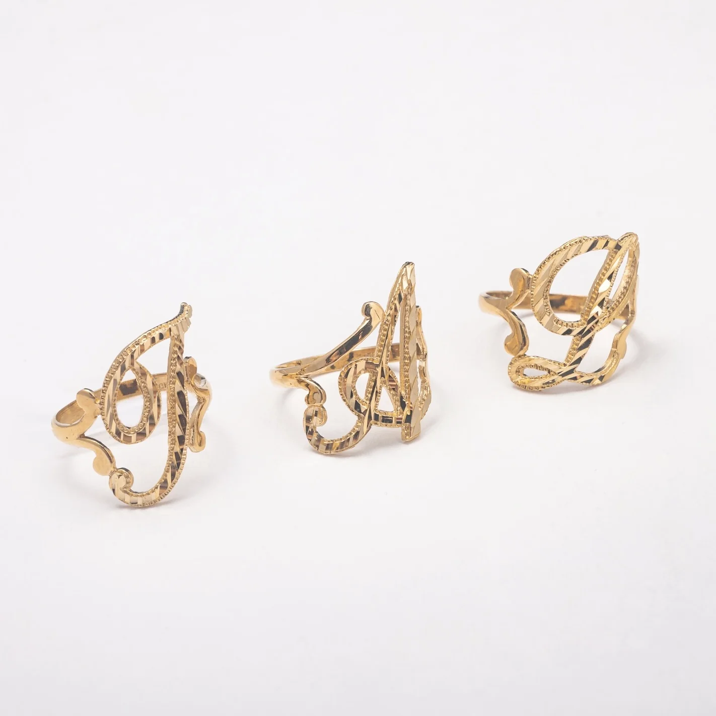 New Large Cursive 10K Solid Gold Initial Ring
