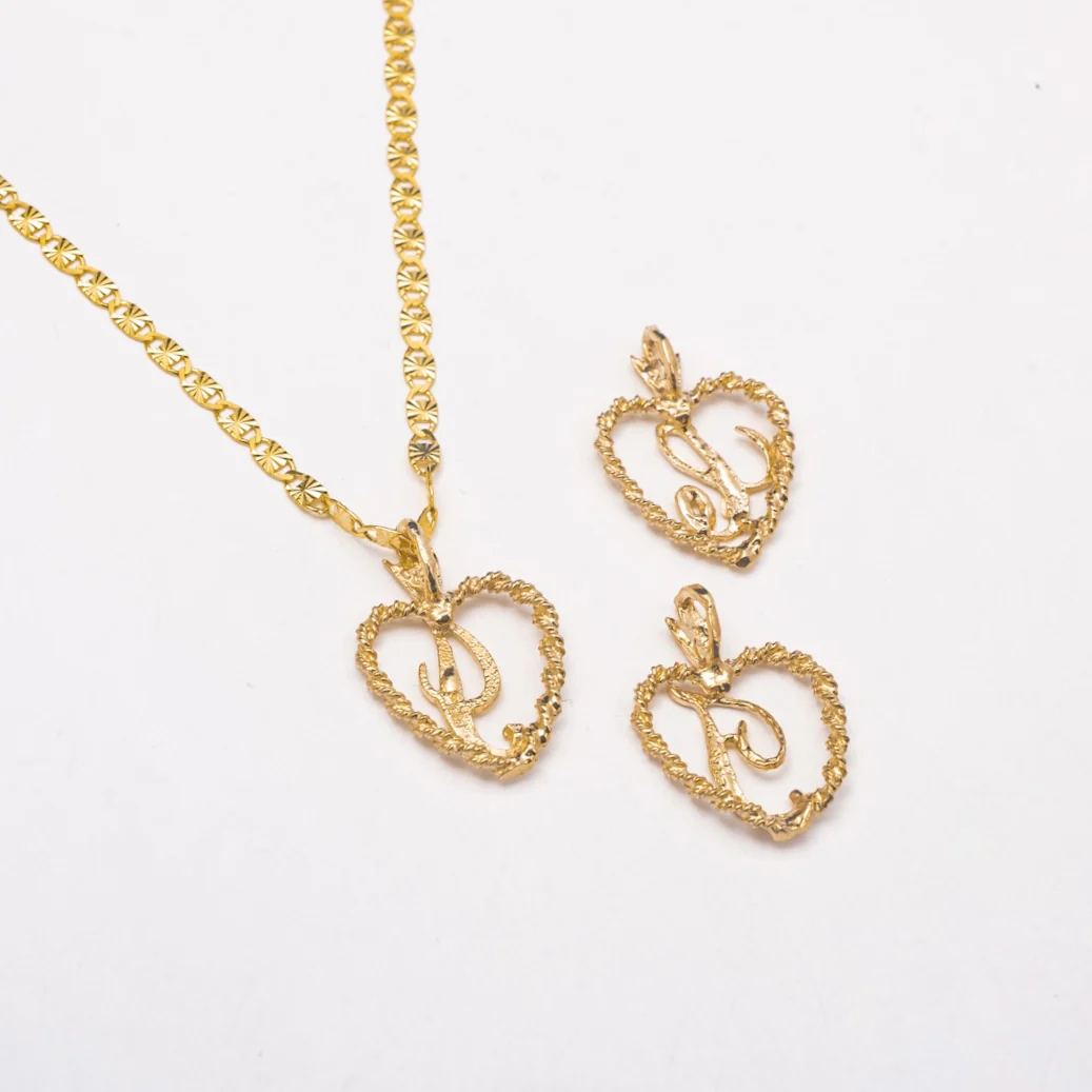 New Outline Heart 10K Sold Gold Initial Necklace