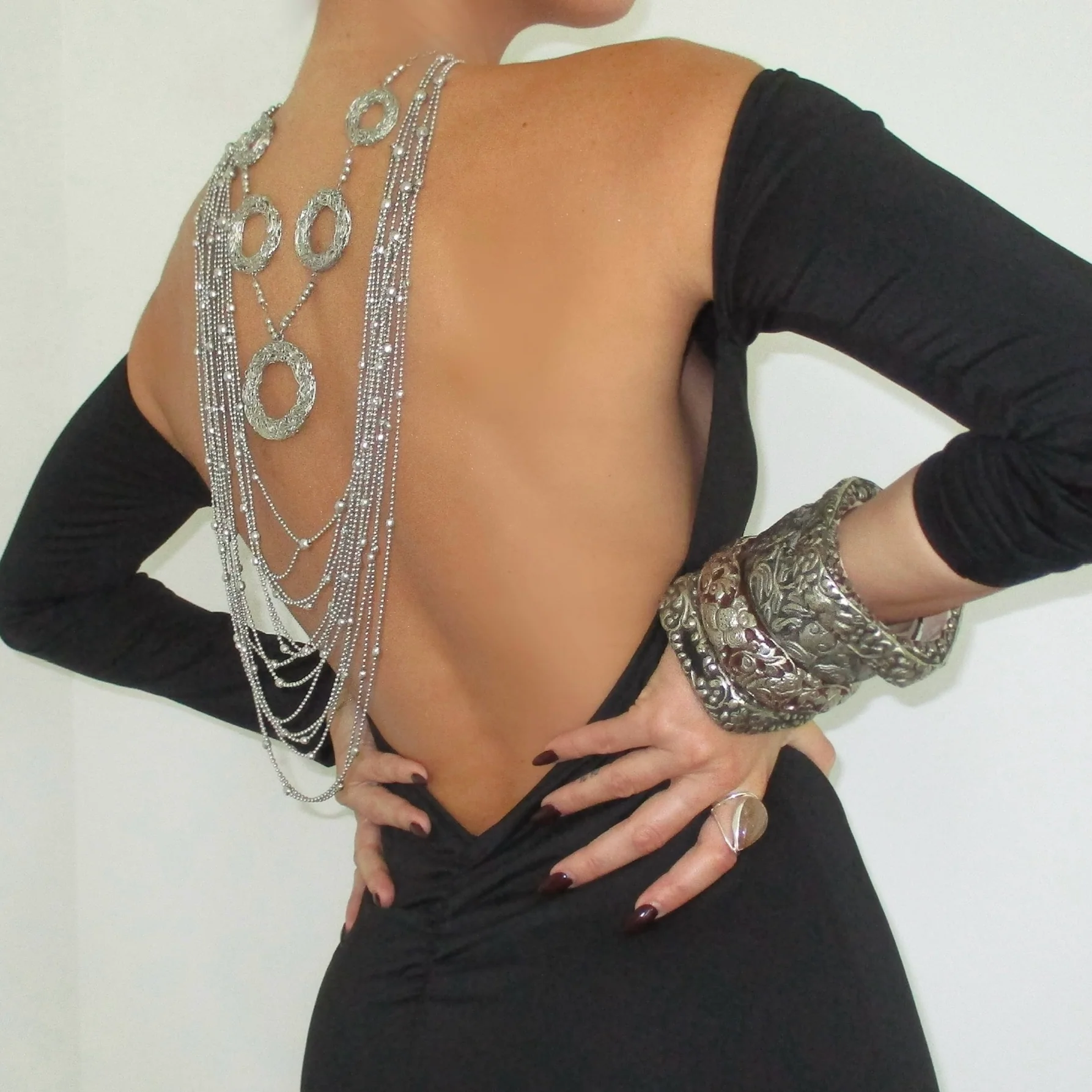 Silver Circular Layered Back Necklace Set