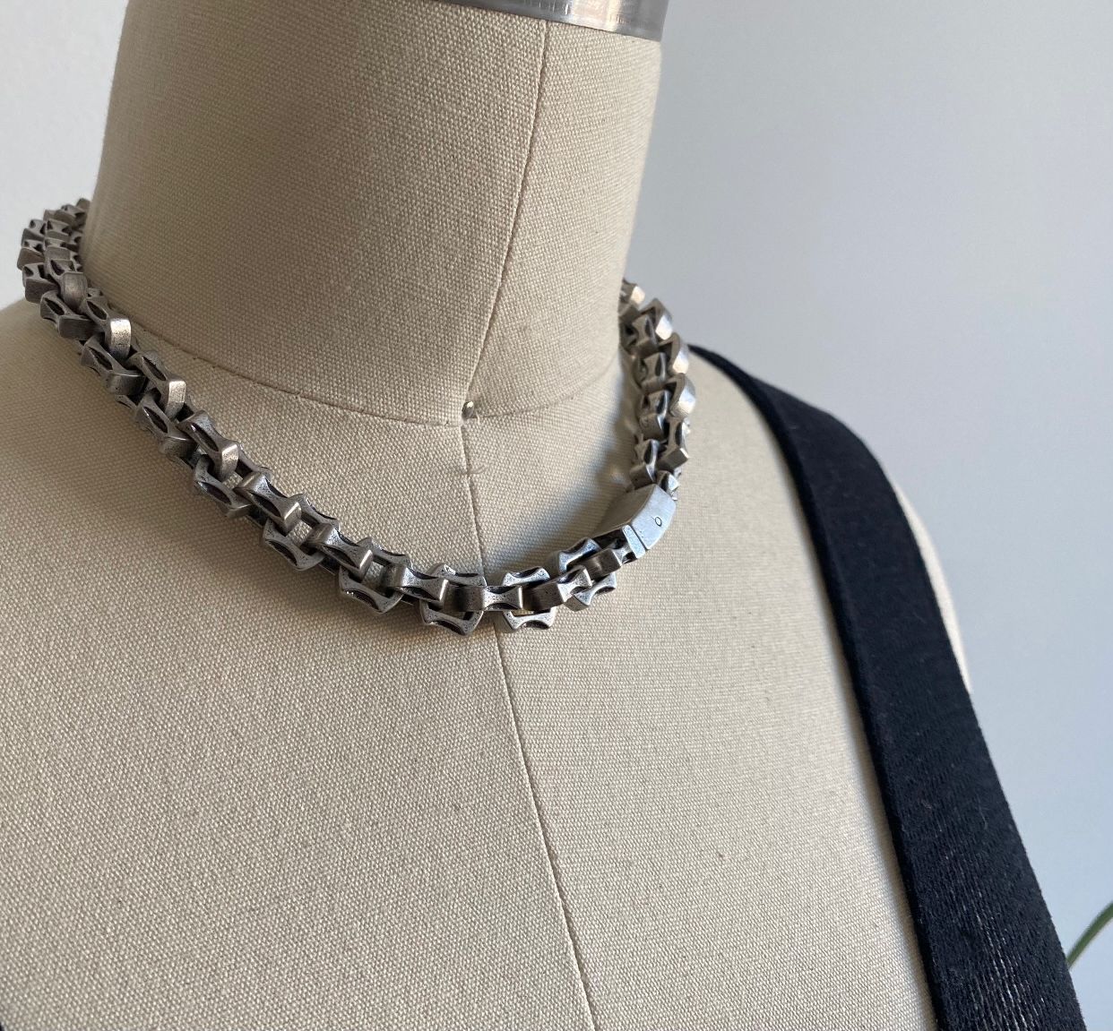 Silver Wire Necklace