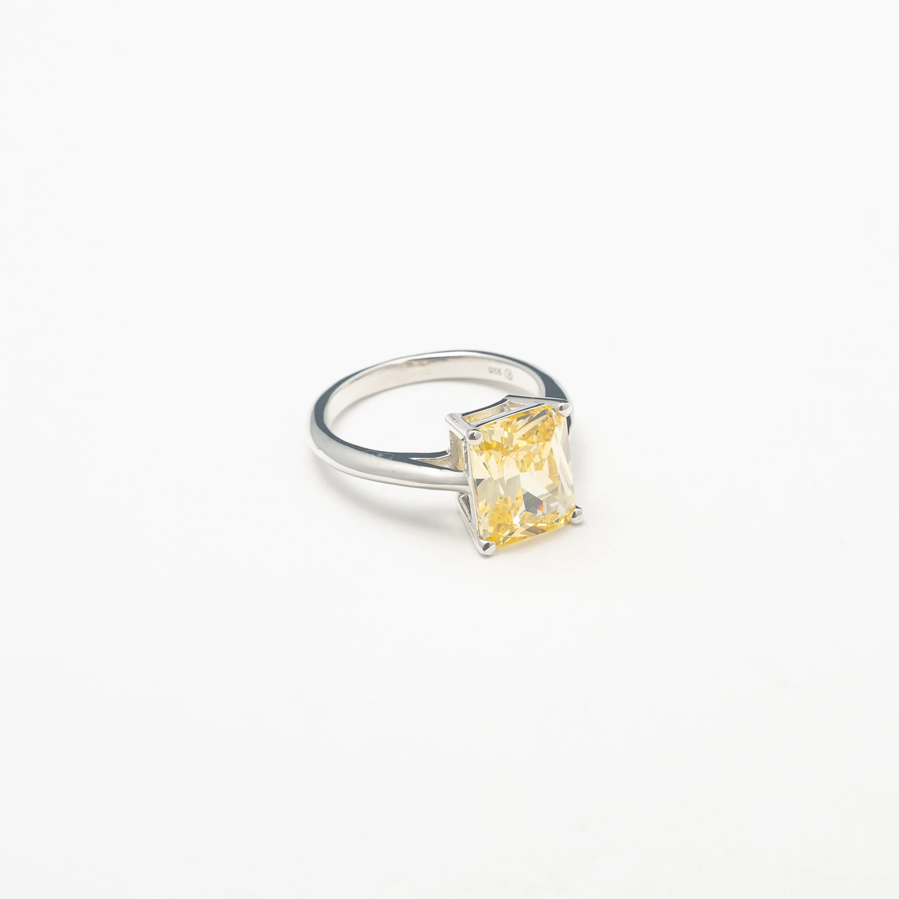 Single Canary Crystal Band