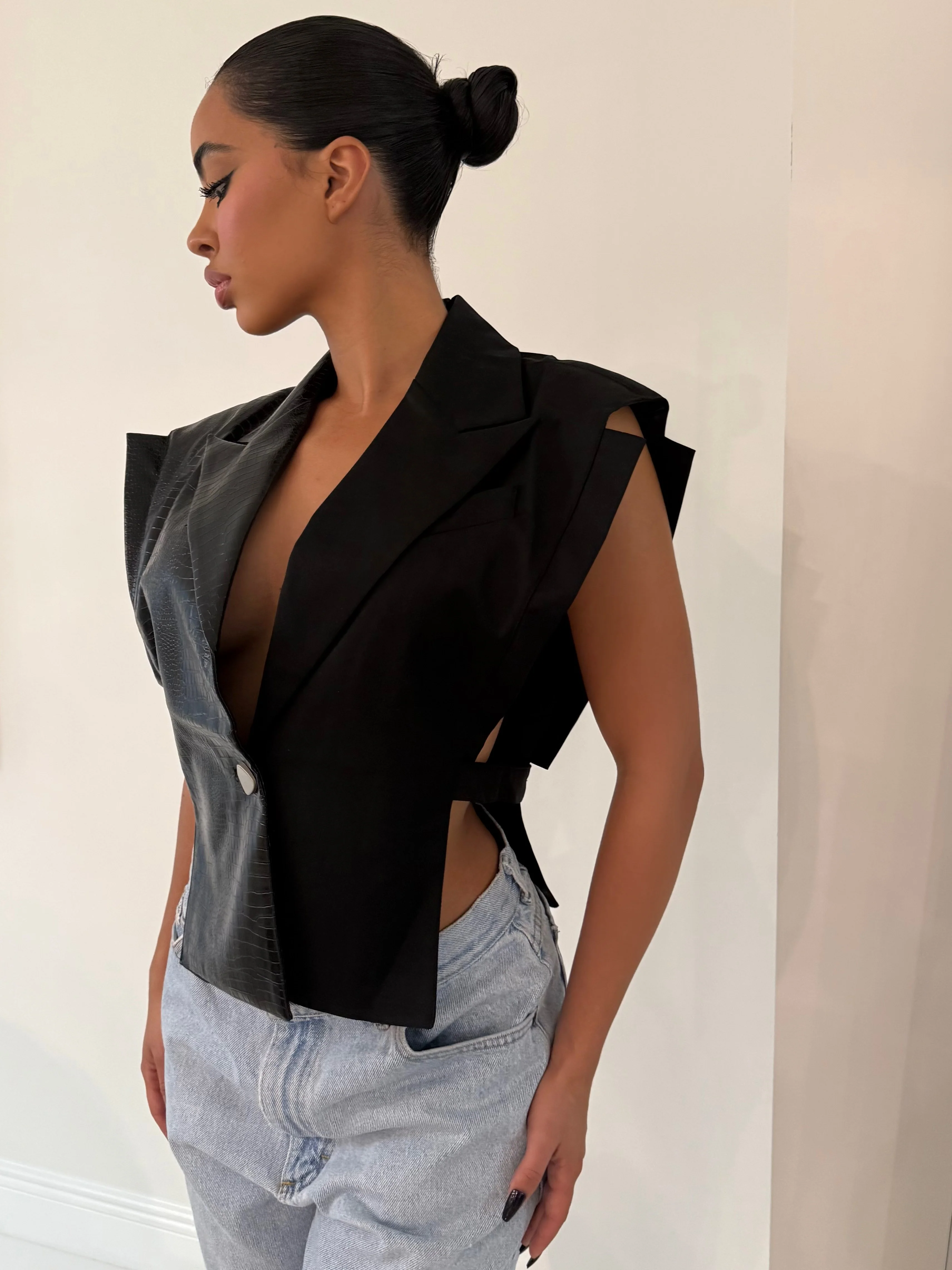 The Black BP Vest - Image 3