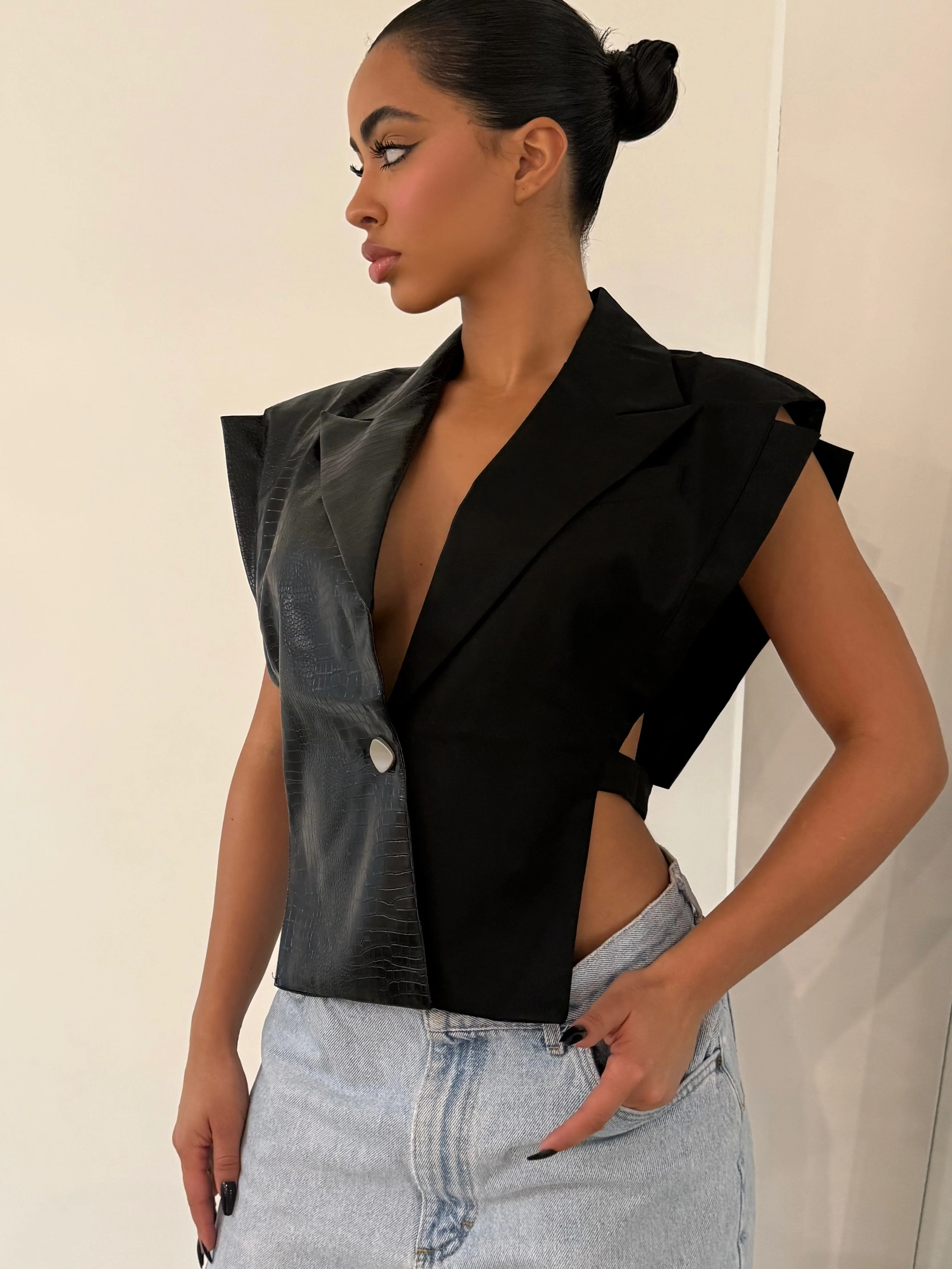 The Black BP Vest - Image 4