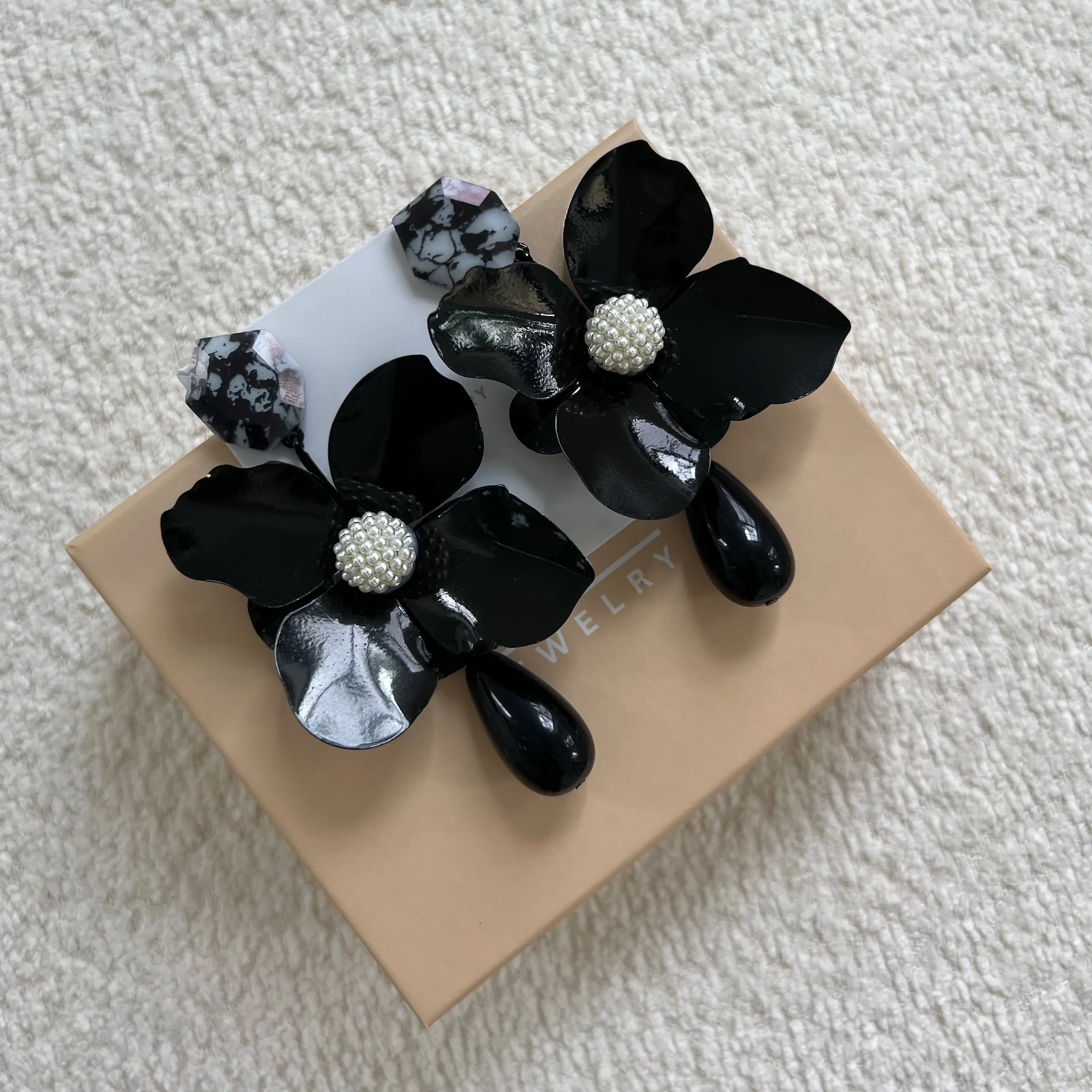 The Black Floral Earrings
