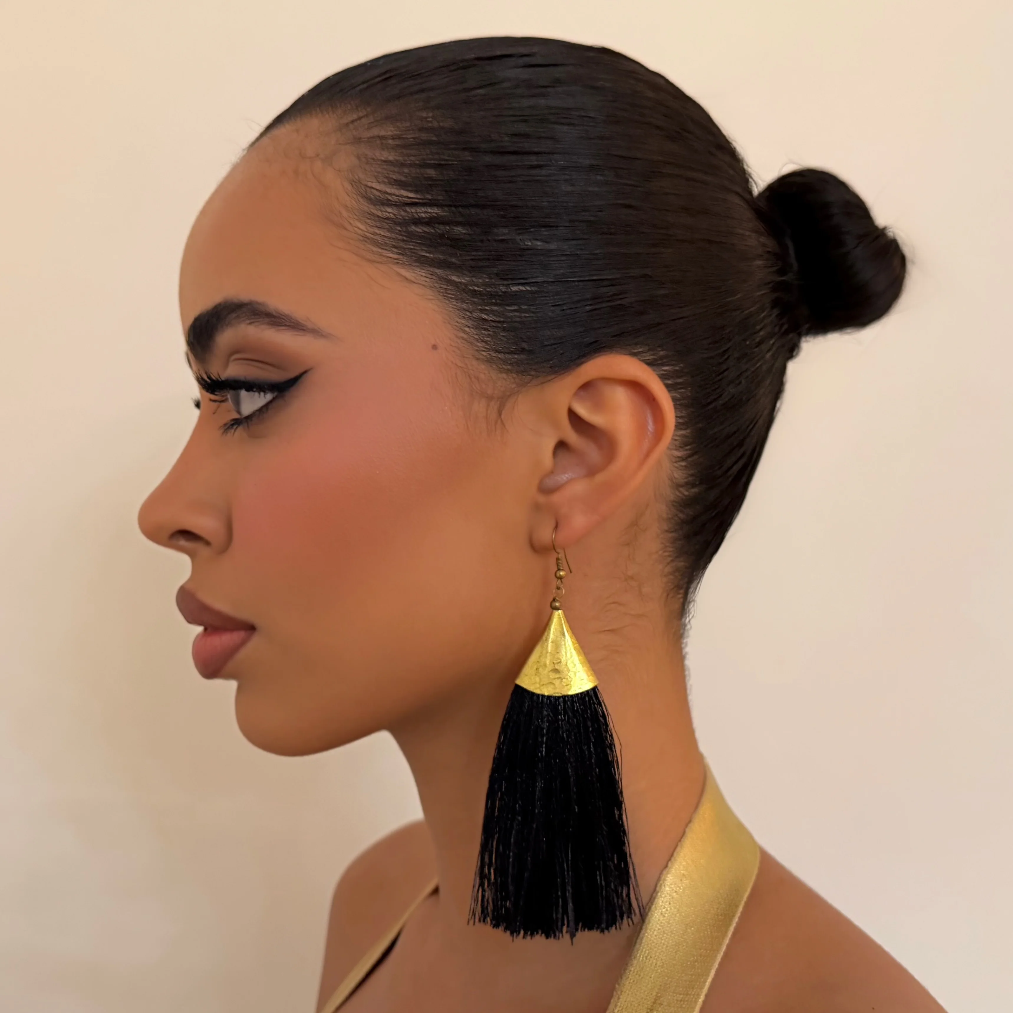 The Black Fringe Drop