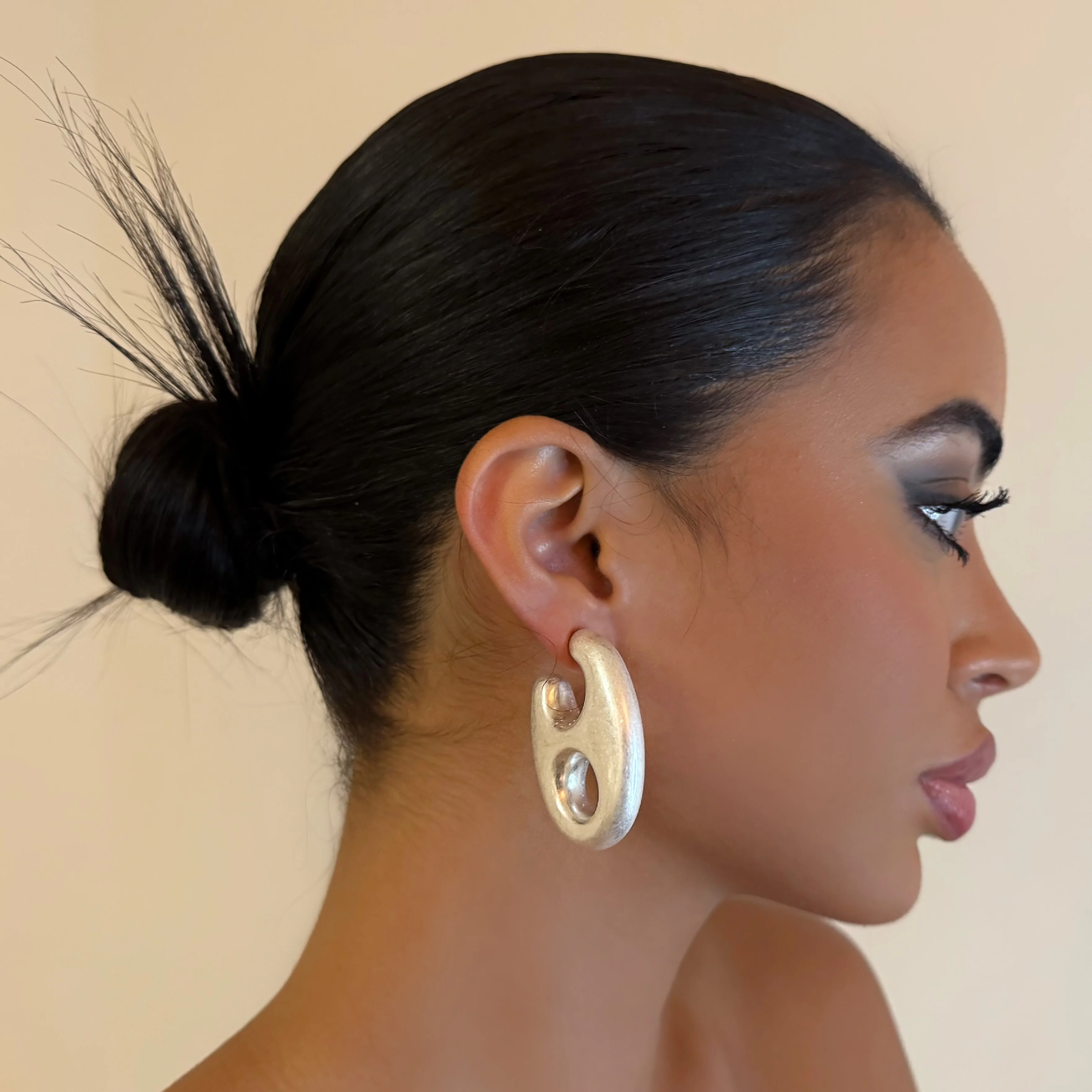 The Chrome Links Hoops