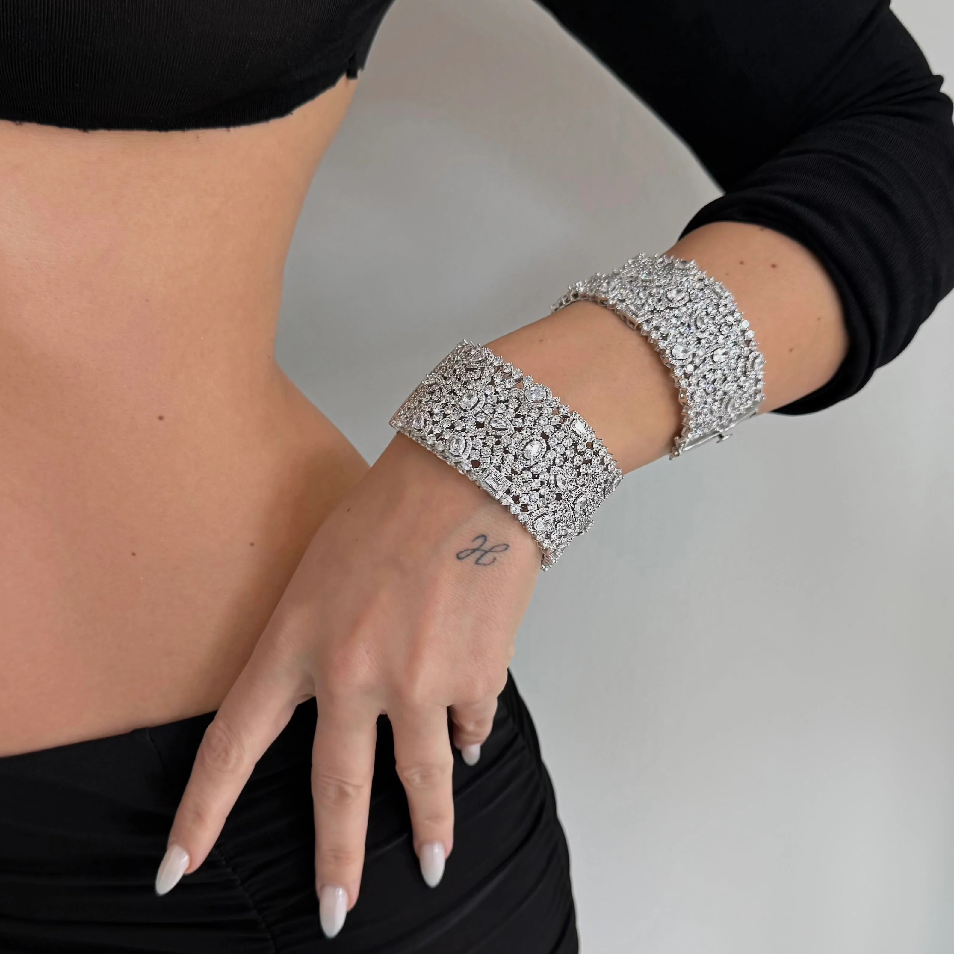 The Crystal Icy Cuff