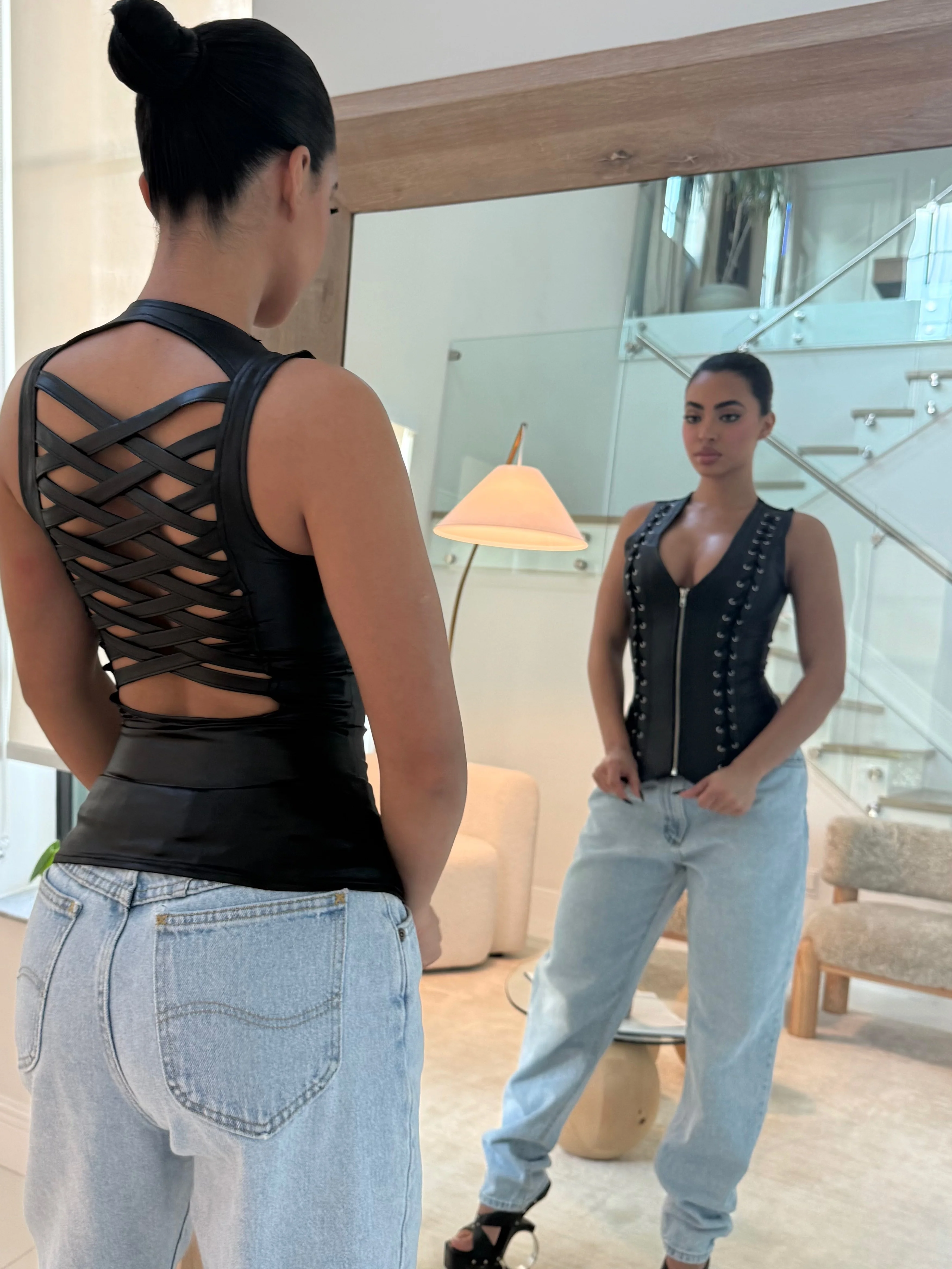 The Custom Leather Corset - Image 3