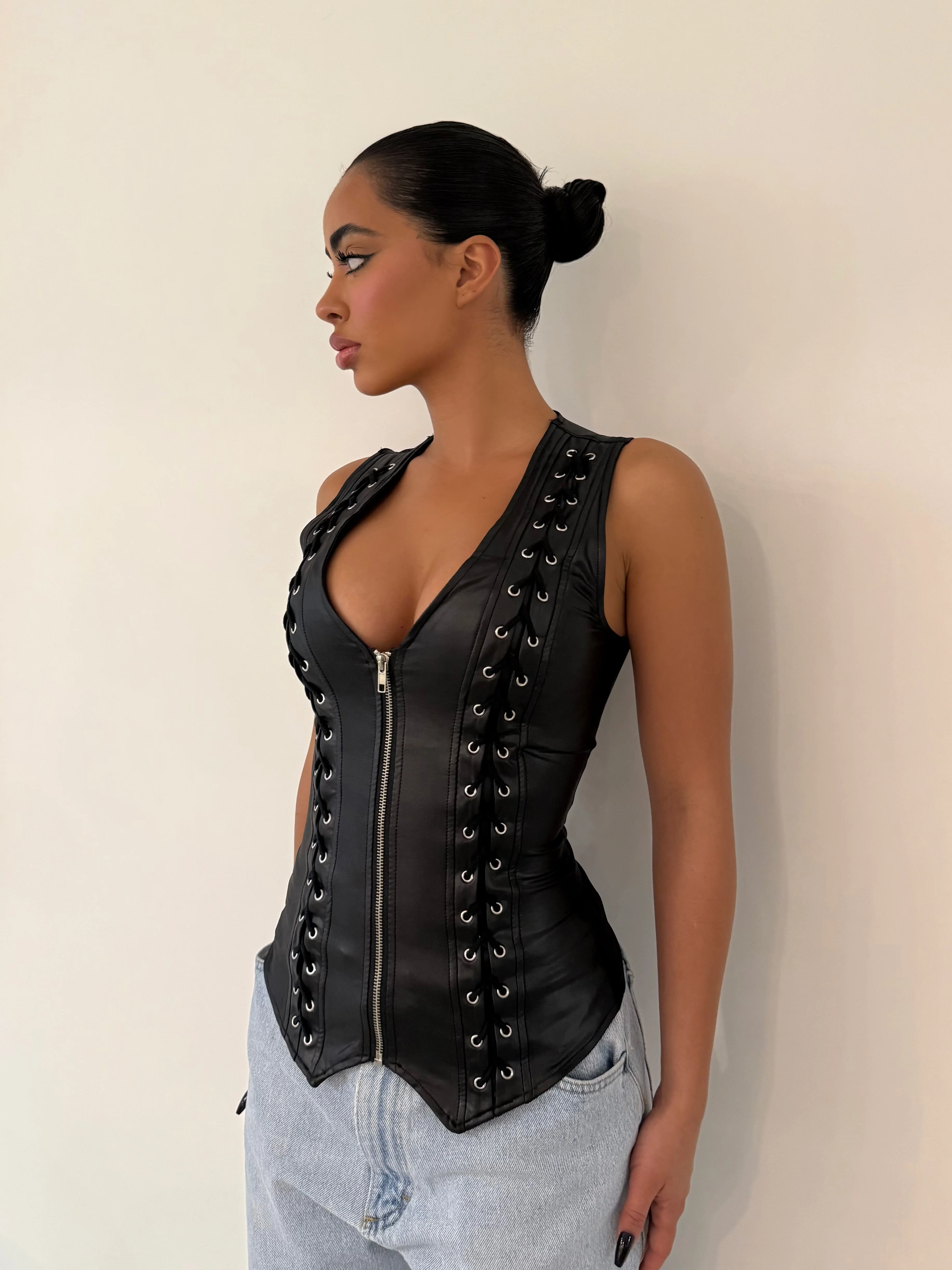 The Custom Leather Corset - Image 4