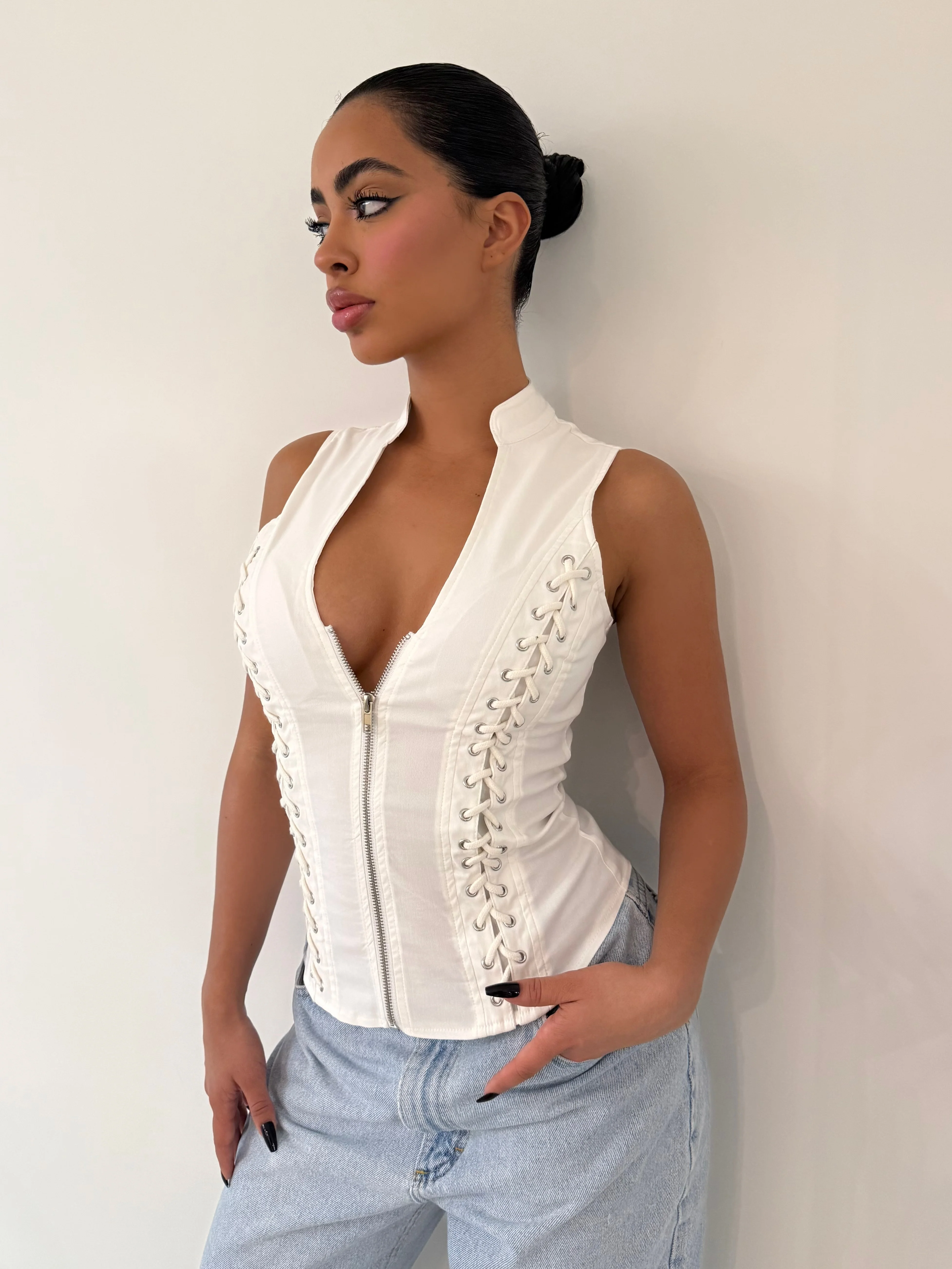 The Custom White Corset - Image 3
