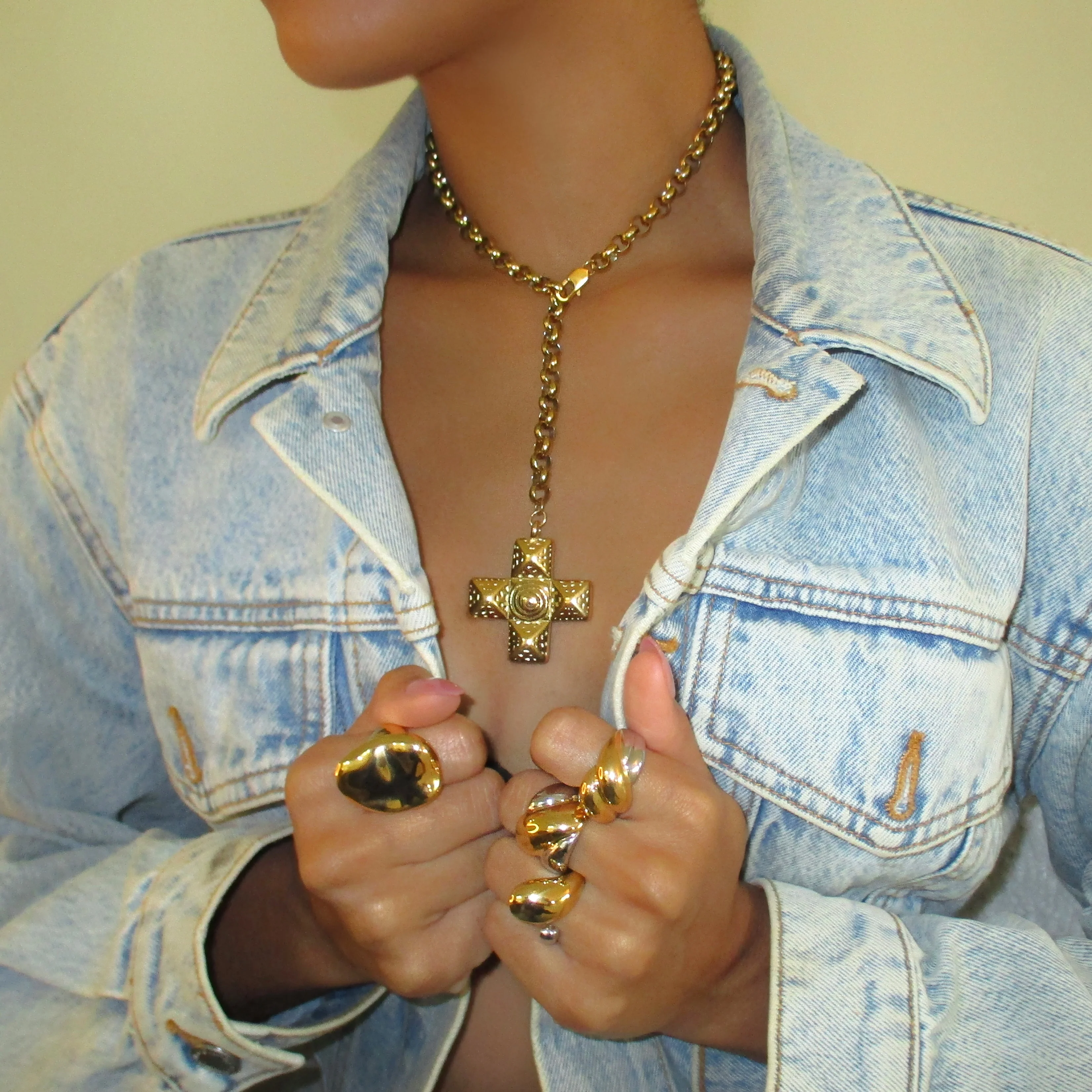The Gold Chunky Swirl Cross - Image 2
