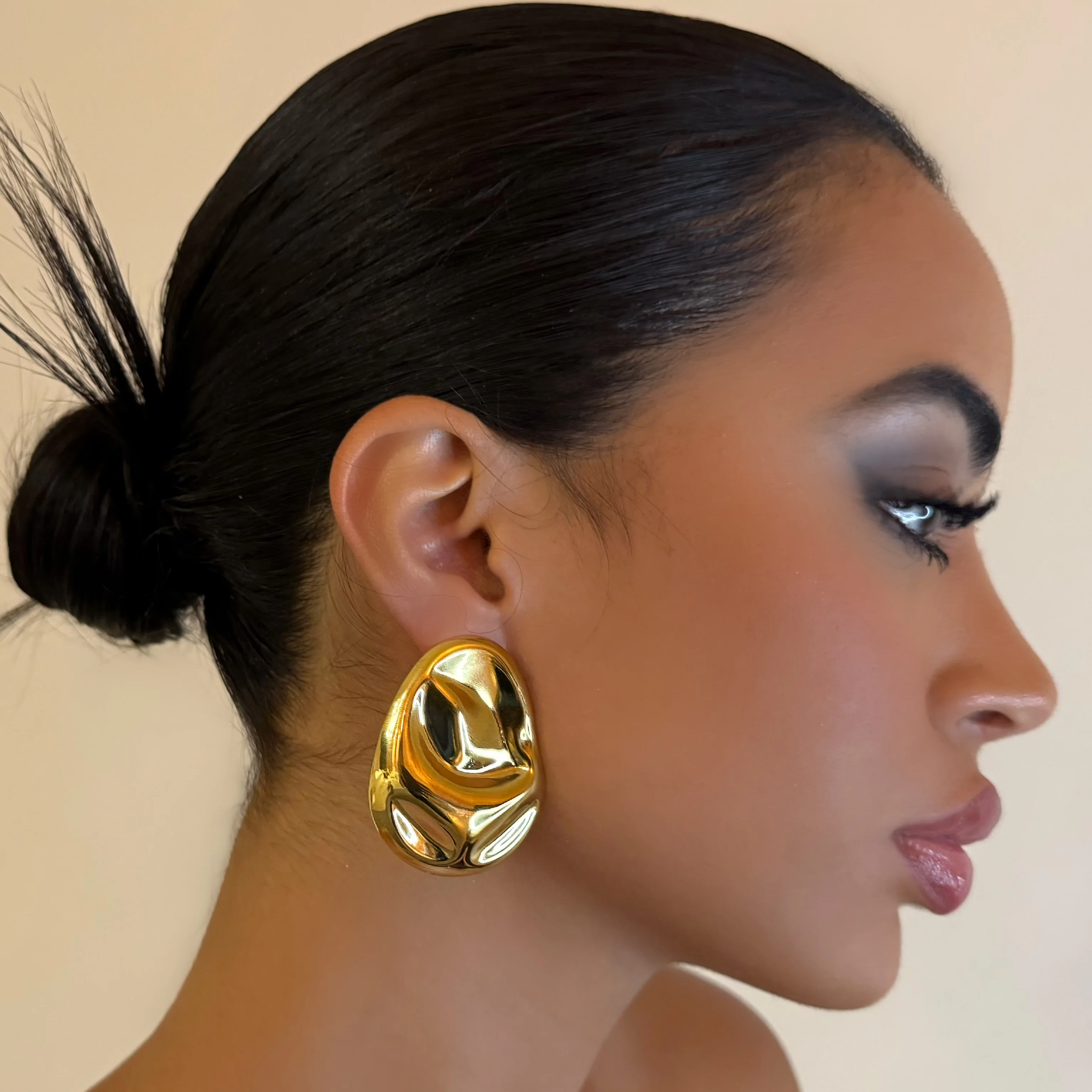 The Large Gold Stud