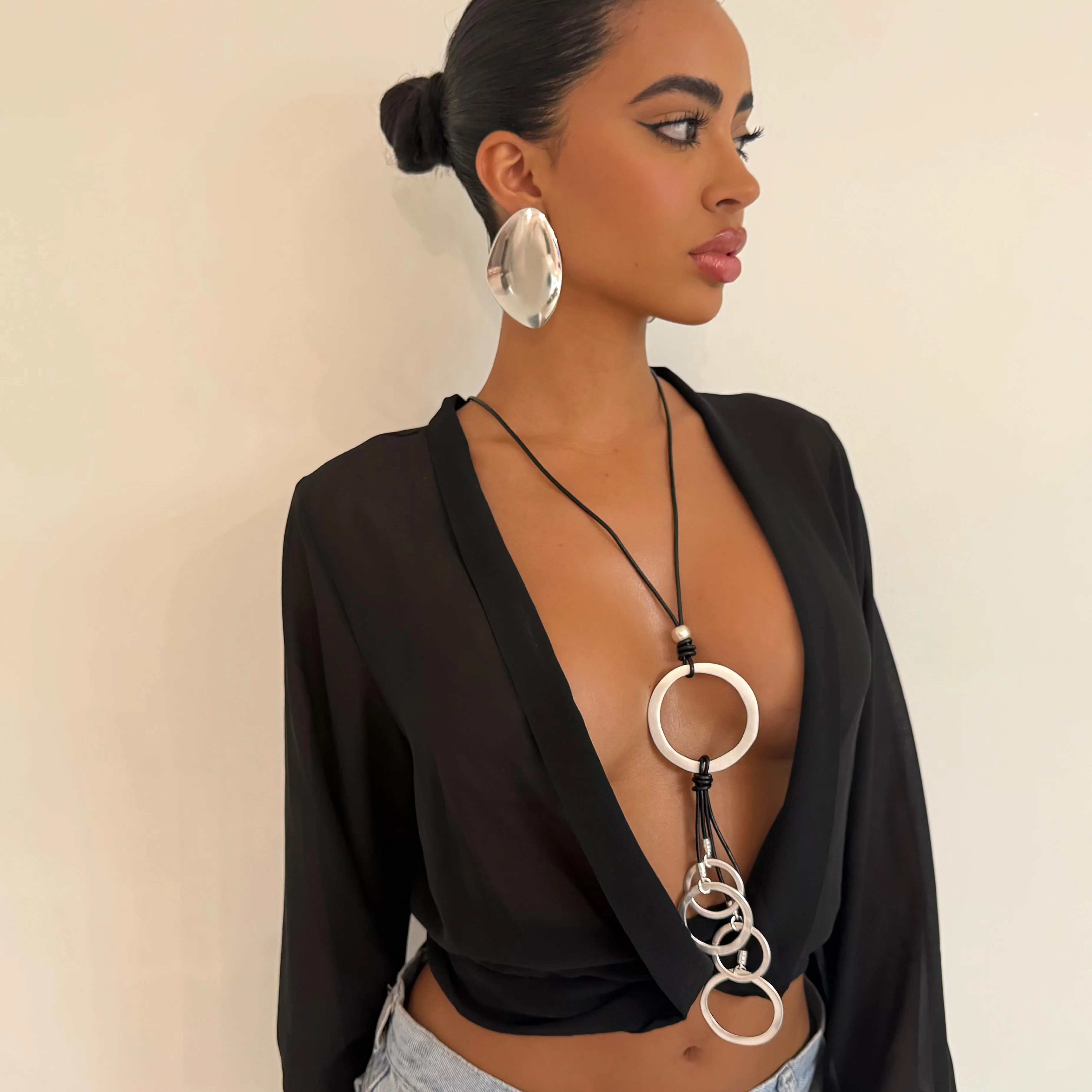The Long Circle Chain