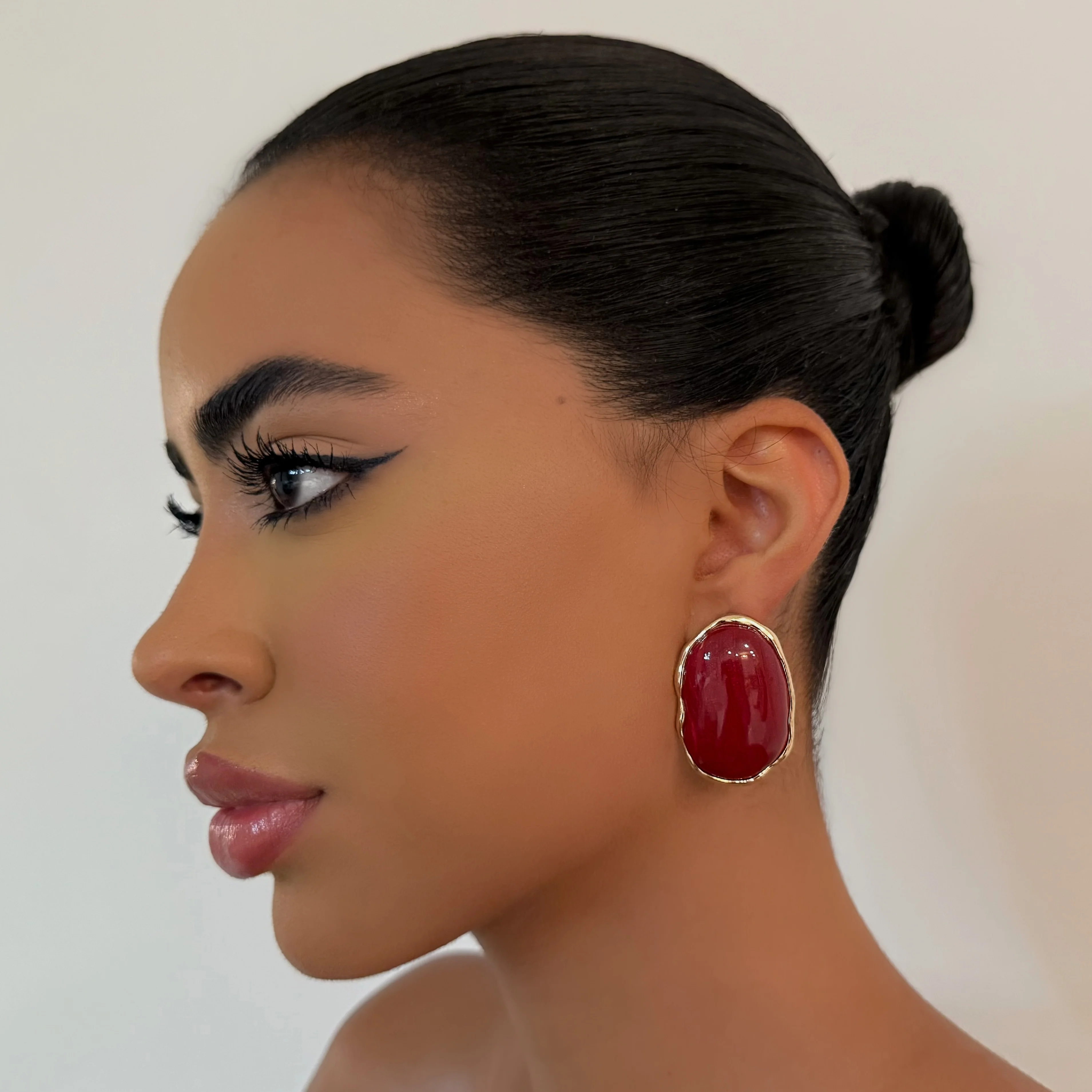 The Maroon Dot Stud