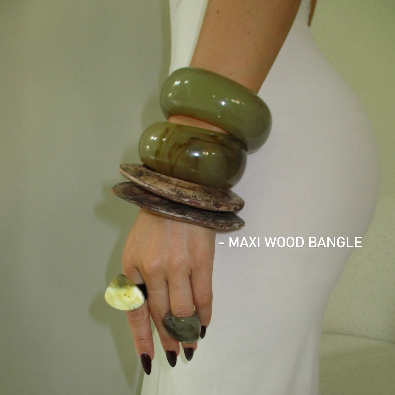 The Maxi Wooden Bangle - Image 2