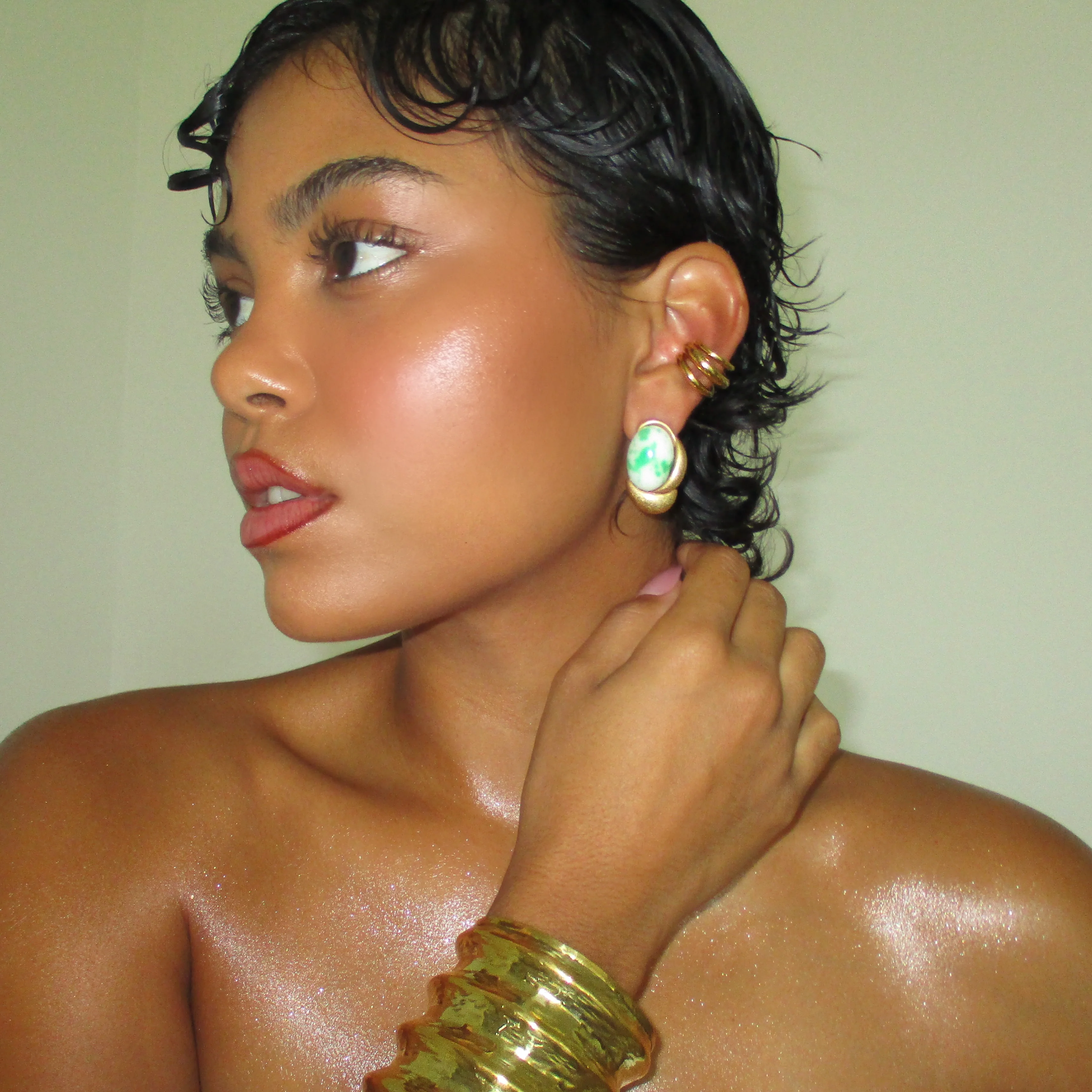 The Mini Oval Mint Studs - Image 2