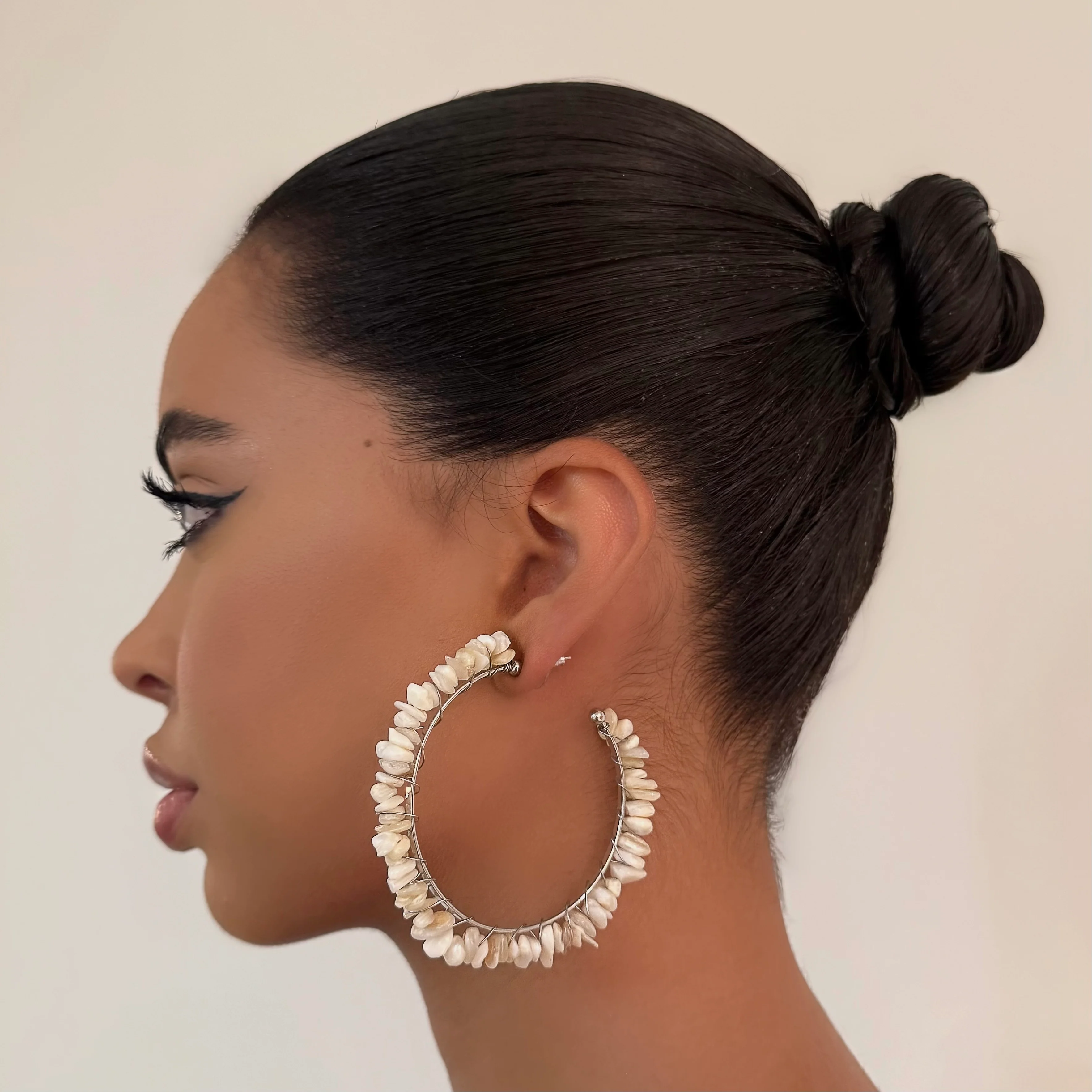 The Nudes Seashell Hoop