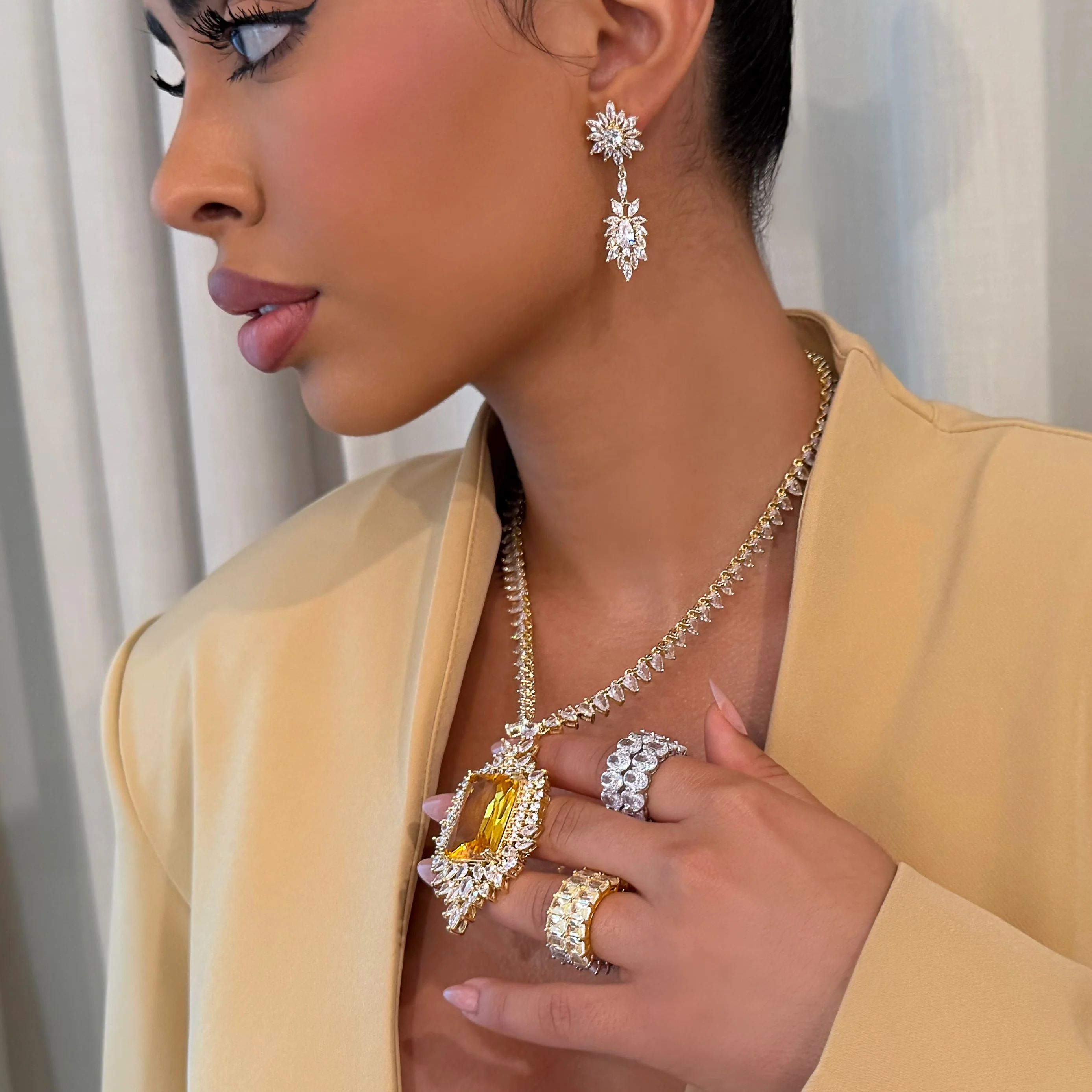 The Queen Canary Necklace Earring Set - Image 3