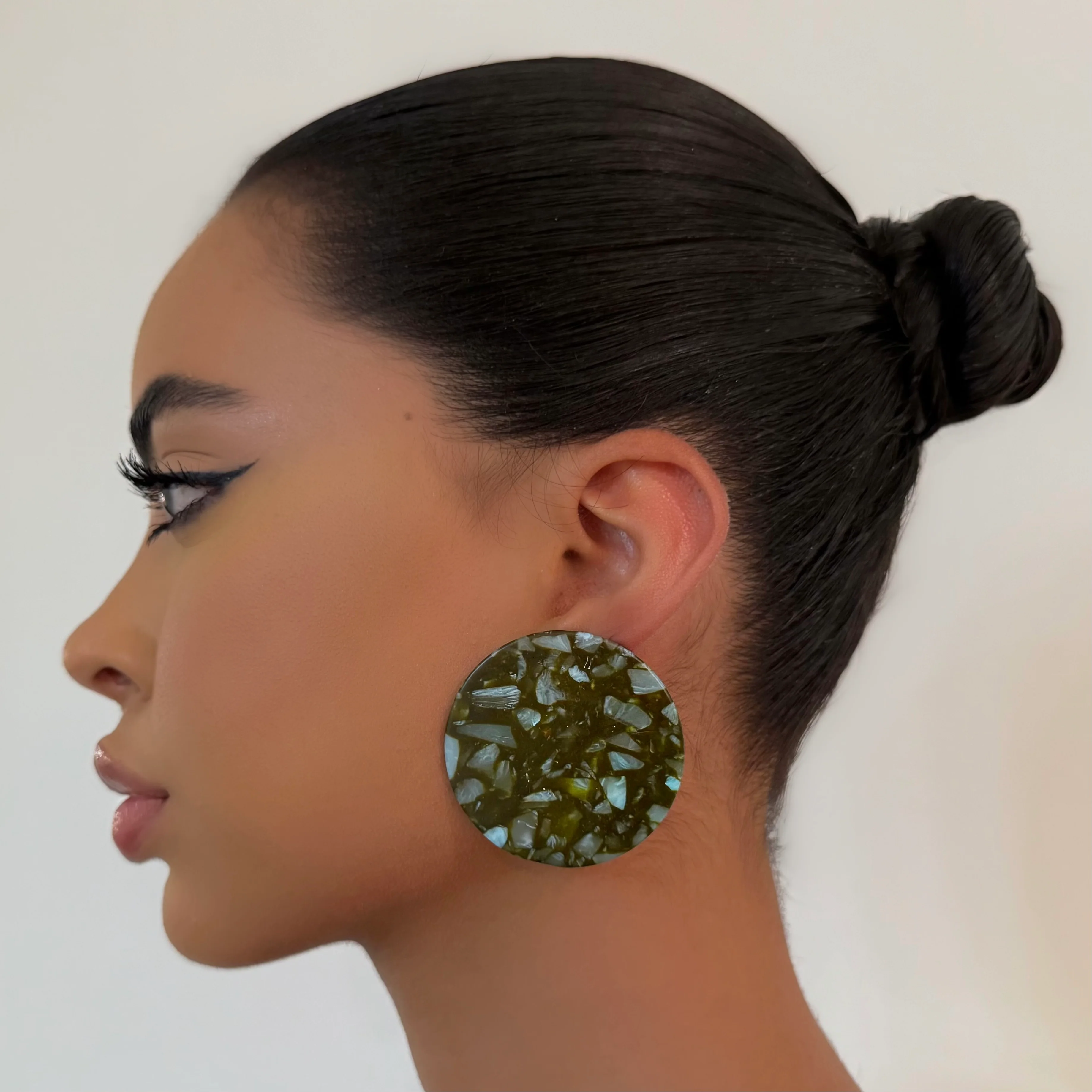 The Retro Dot Stud