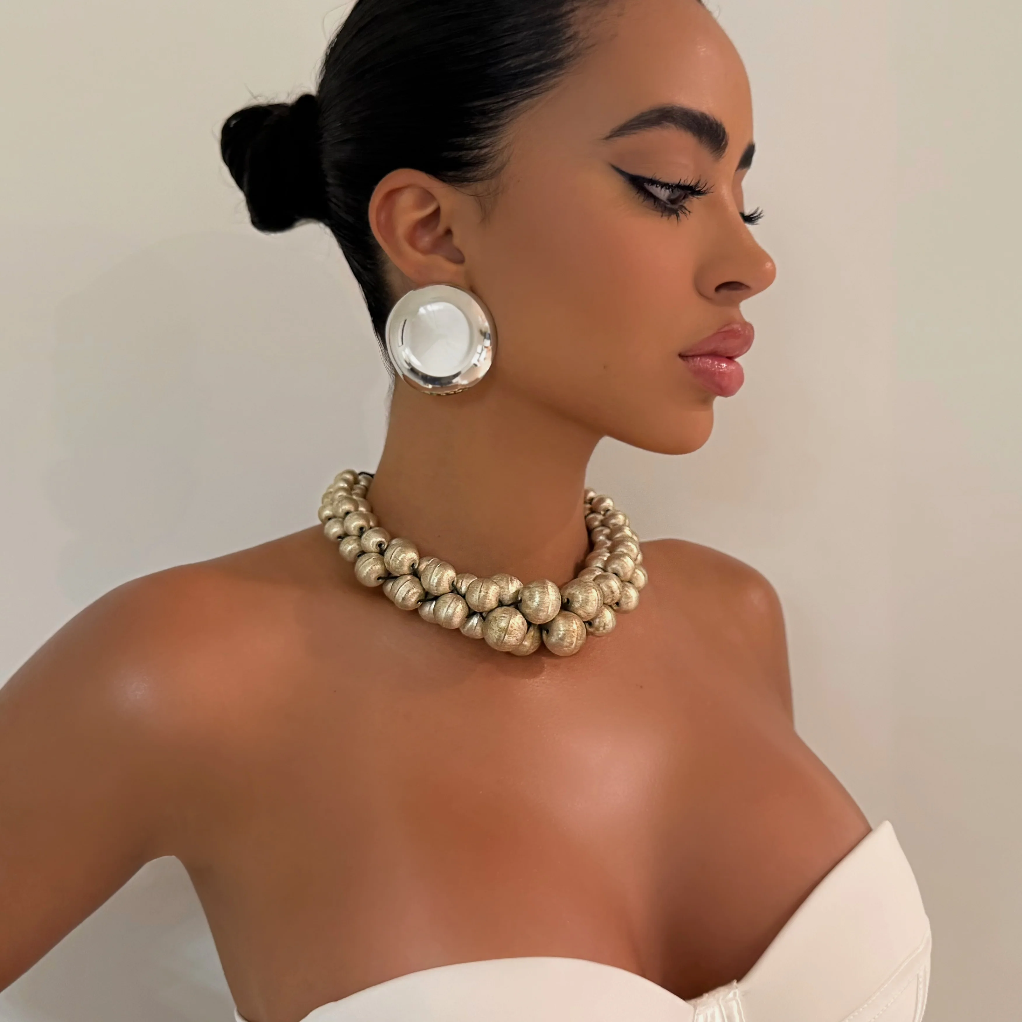 The Silver Beaded Choker