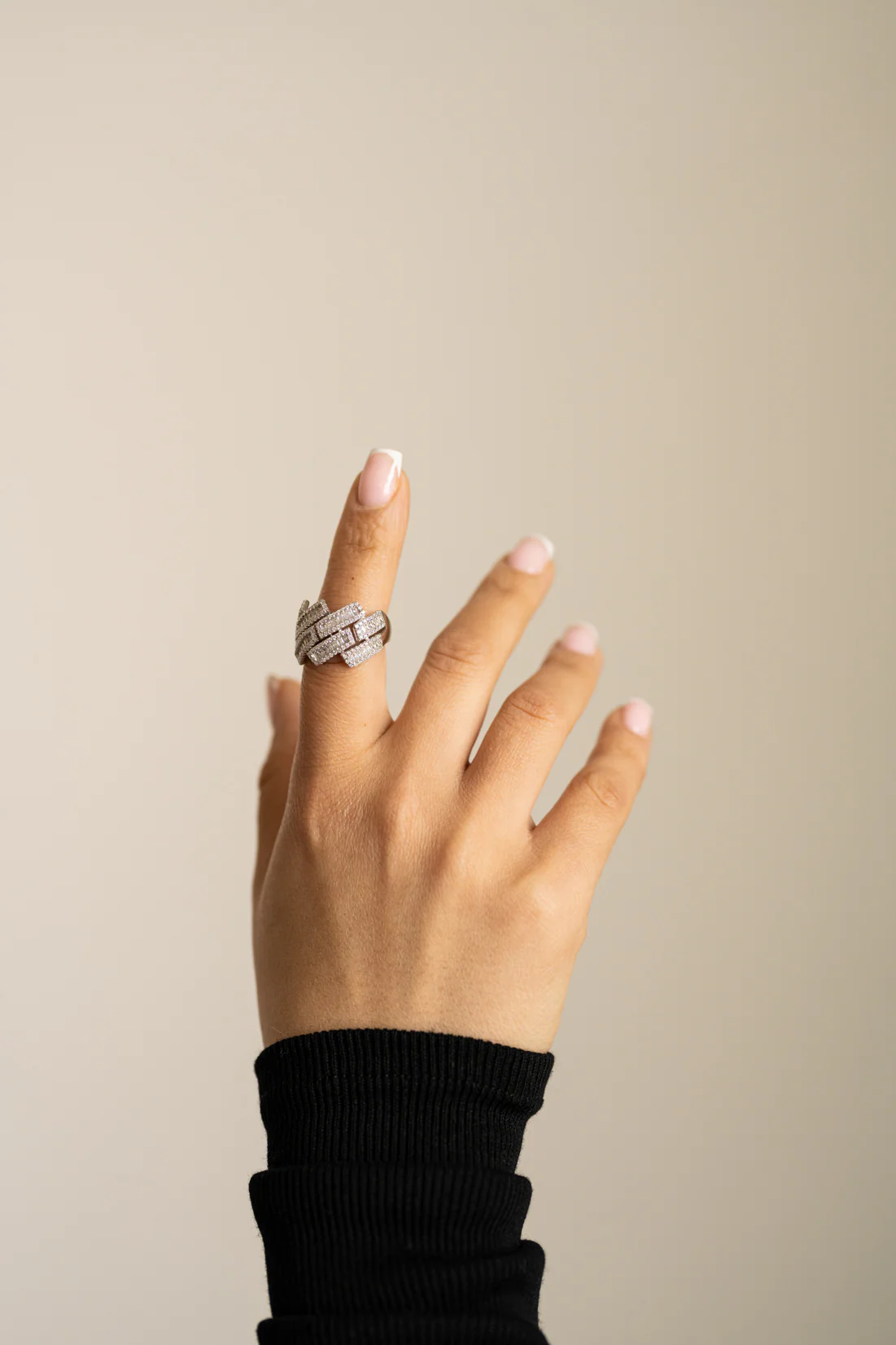 The Silver Chandelier Ring - Image 2