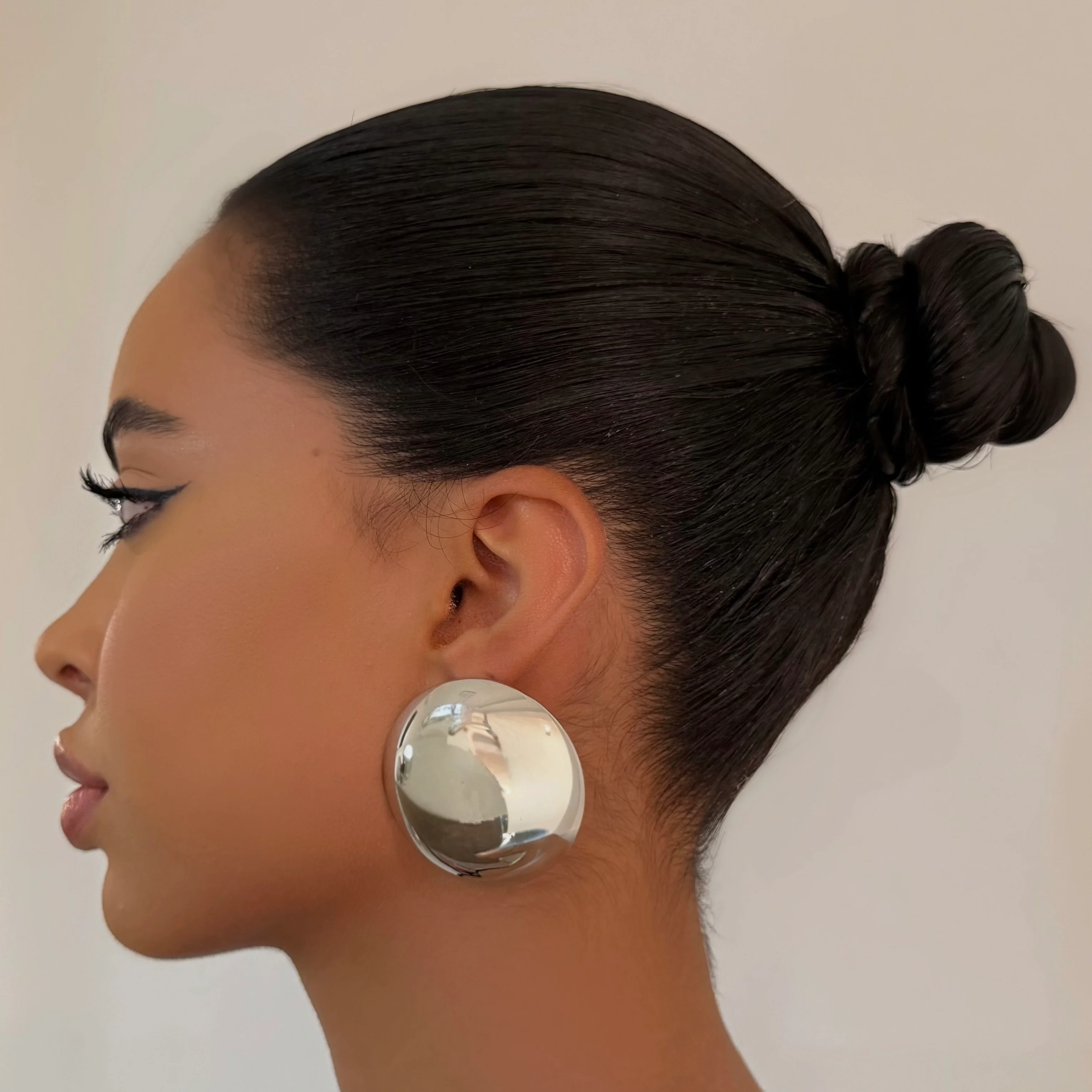 The Silver Dot Stud