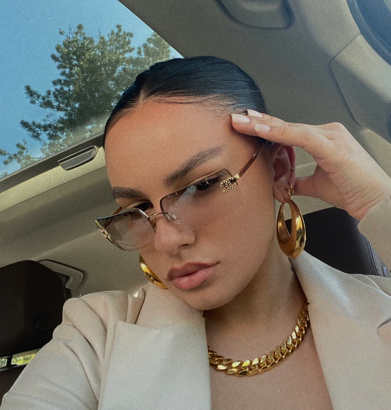 The Ultimate Gold Hoops - Image 2