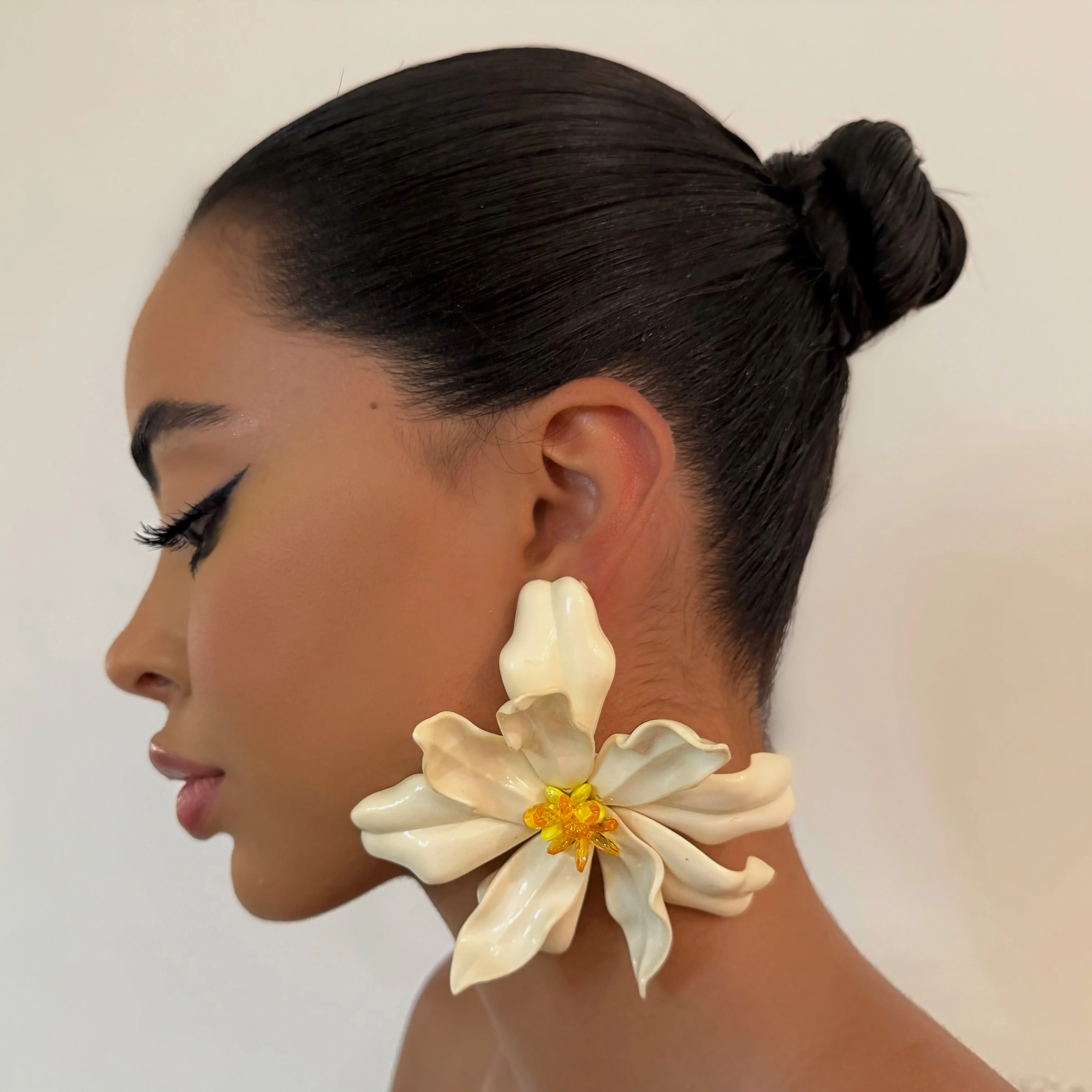 The White Acrylic Floral Earrings